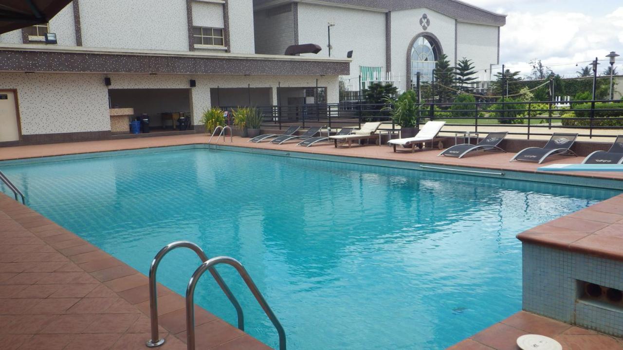 Welcome Centre Hotels Lagos Bagian luar foto